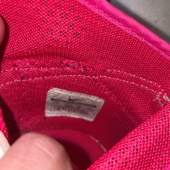 Pink Nike sneakers - Picture 3 of 5